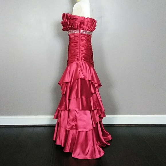 Size 8 Cinderella Red Ruffle Evening Gown - Picture 8 of 11